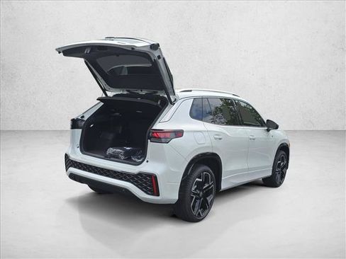 New 2026 Volkswagen Tiguan SEL R-Line AWD/4WD image 2