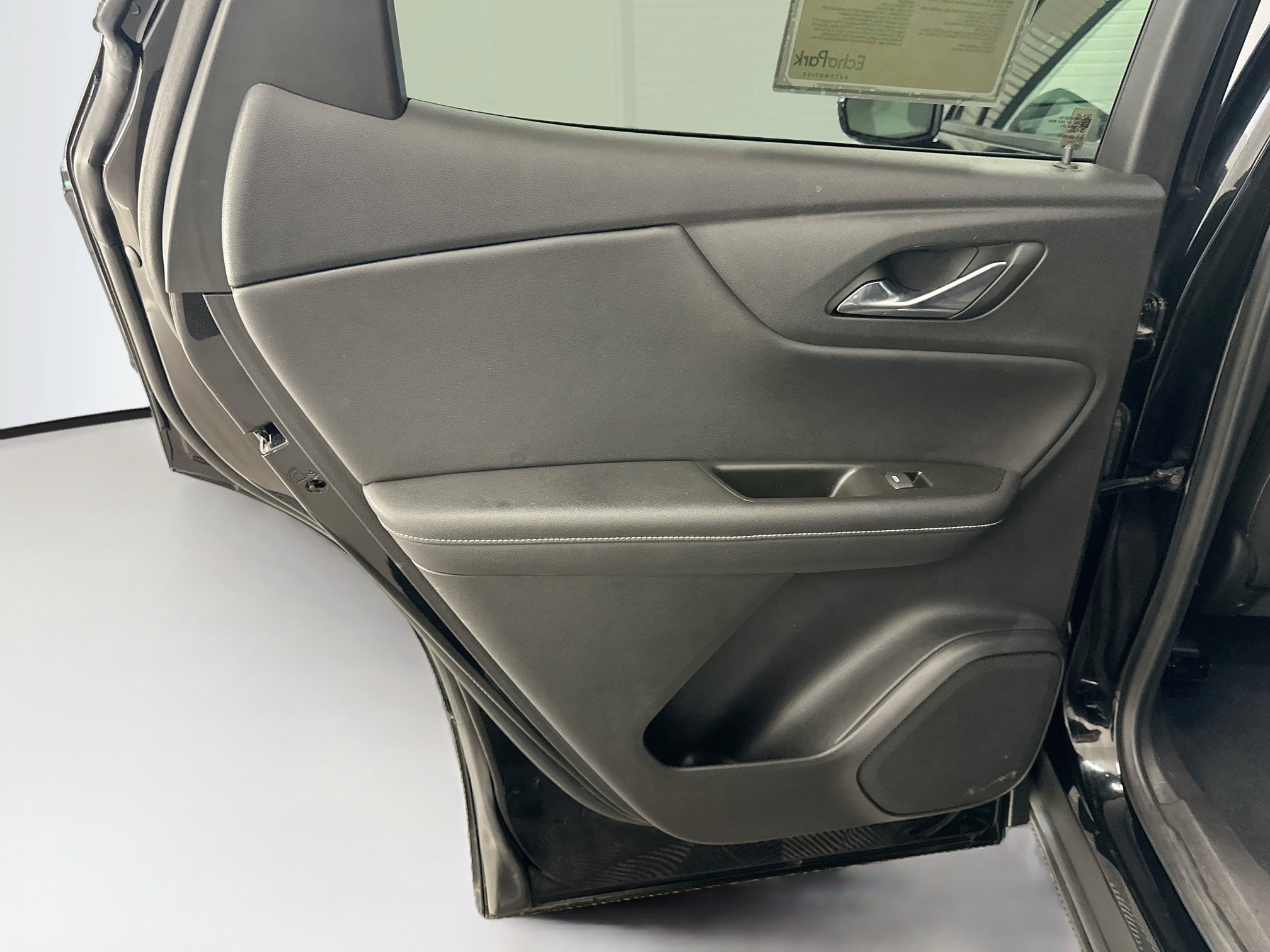 Used 2025 Chevrolet Blazer LT AWD/4WD image 27
