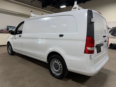 Used 2021 Mercedes-Benz Metris image 20