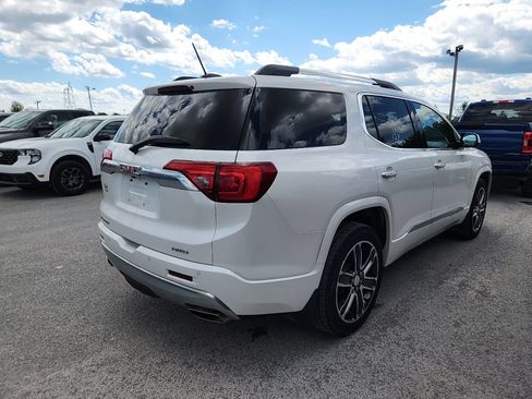 Used 2018 GMC Acadia Denali AWD/4WD image 3