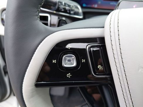 New 2026 Lincoln Aviator Reserve w/ Luxury Package image 21