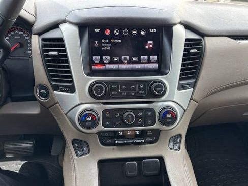 Used 2016 GMC Yukon XL SLT w/ Open Road Package AWD/4WD image 22