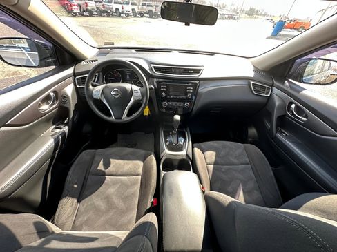 Used 2016 Nissan Rogue S image 18