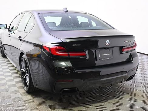 Used 2022 BMW M550i xDrive w/ Dynamic Handling Package image 4