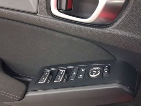 Used 2025 Honda Civic Sport image 33