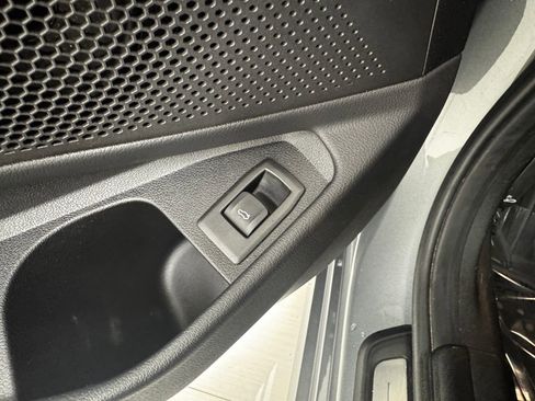 Used 2023 BMW 330i Sedan w/ Driving Assistance Package image 23