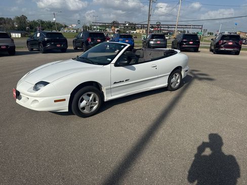 Used 1999 Pontiac Sunfire GT FWD image 2