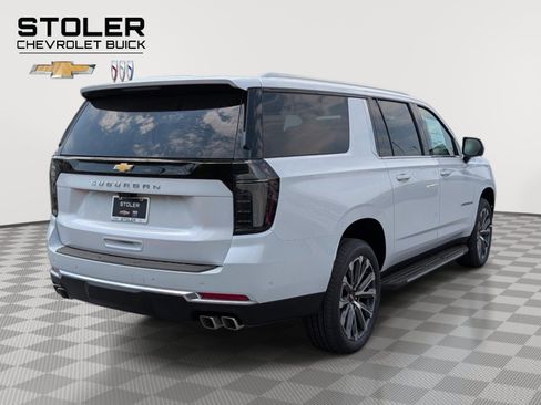 New 2026 Chevrolet Suburban High Country AWD/4WD image 3