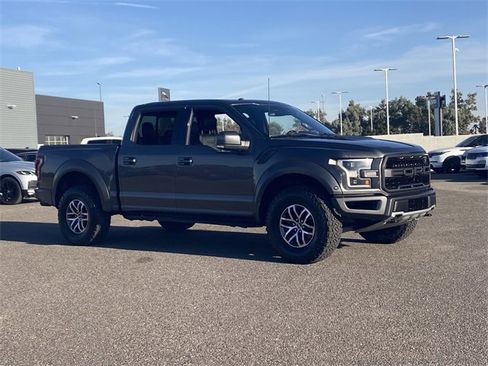 Used 2018 Ford F150 Raptor w/ Equipment Group 802A Luxury image 4