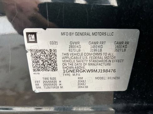 Used 2021 Chevrolet Traverse LT FWD image 23
