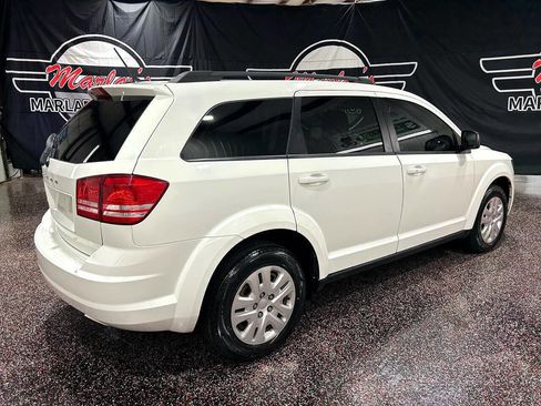 Used 2018 Dodge Journey SE image 2