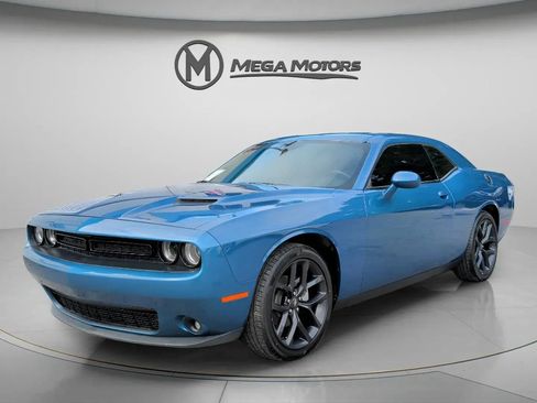 Used 2022 Dodge Challenger SXT w/ Blacktop Package image 1