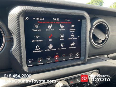 Used 2023 Jeep Wrangler Unlimited Sahara AWD/4WD image 28