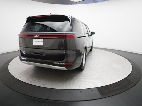 Certified 2024 Kia Carnival LX image 35