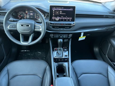 New 2026 Jeep Compass Limited image 12