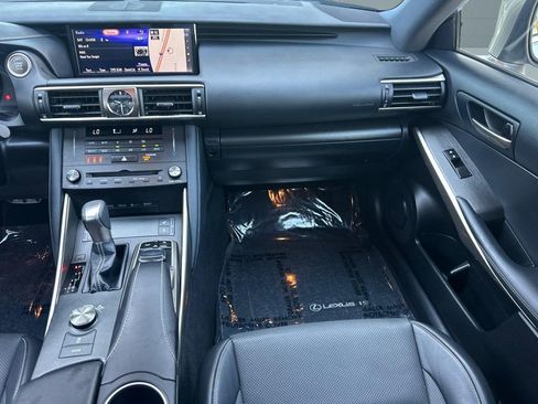 Used 2019 Lexus IS 350 F Sport w/ F Sport Package RWD image 27