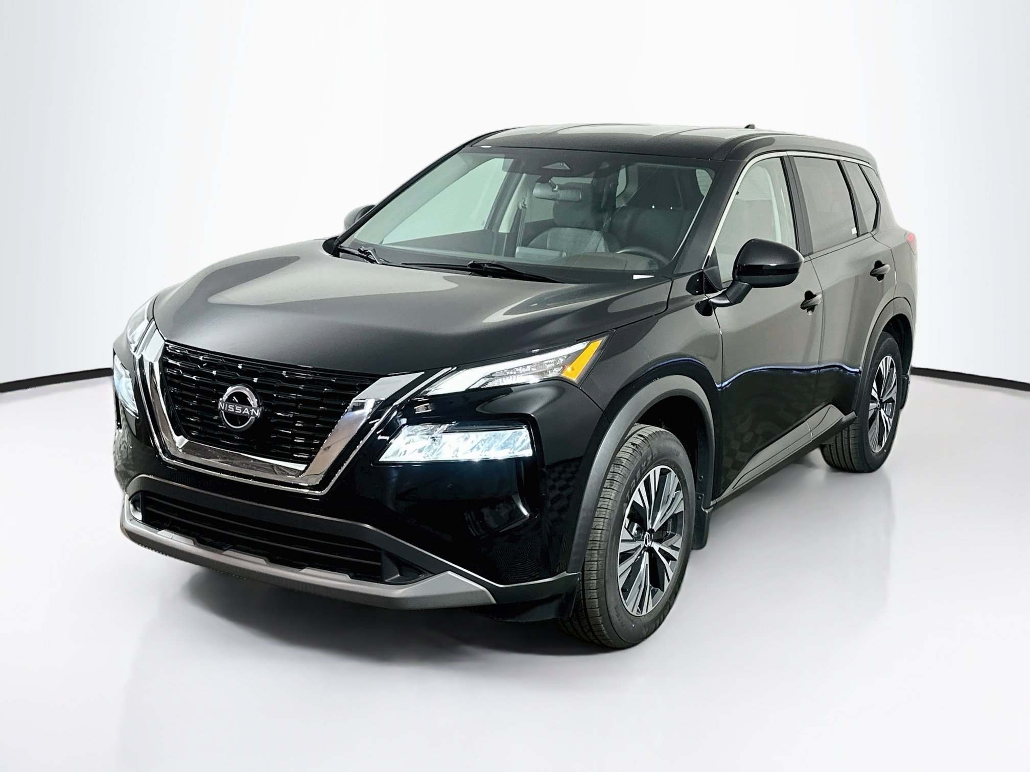 Used 2023 Nissan Rogue SV FWD image 3