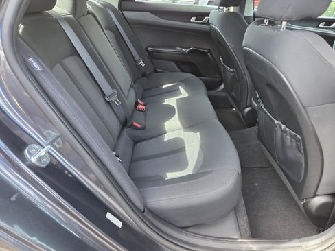 Used 2022 Kia K5 LXS FWD image 18