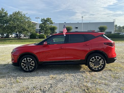 Used 2023 Chevrolet Blazer RS w/ Driver Confidence II Package FWD image 8