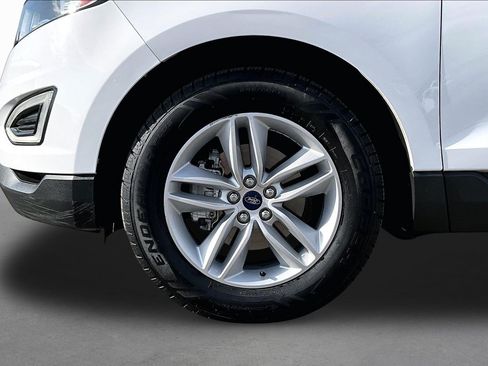 Used 2018 Ford Edge SEL FWD image 8