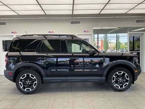 Used 2023 Ford Bronco Sport Outer Banks w/ Tech Package AWD/4WD image 4