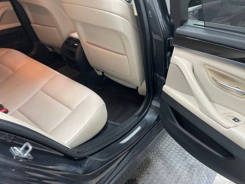 Used 2011 BMW 528i Sedan RWD image 33