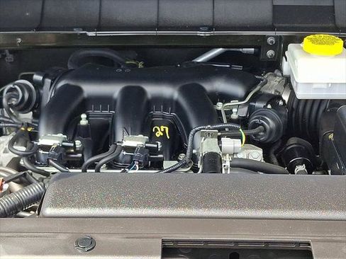 Used 2023 Nissan Pathfinder Rock Creek AWD/4WD image 30
