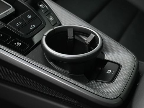 Used 2020 Porsche 911 Carrera S image 23