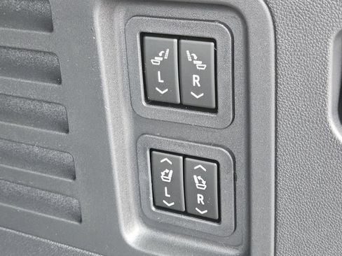 New 2026 Chevrolet Traverse High Country image 8