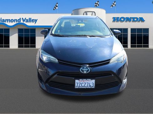 Used 2017 Toyota Corolla LE w/ Carpet Mat Package (TMS) FWD image 2