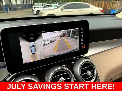 Used 2021 Mercedes-Benz GLC 300 4MATIC image 17
