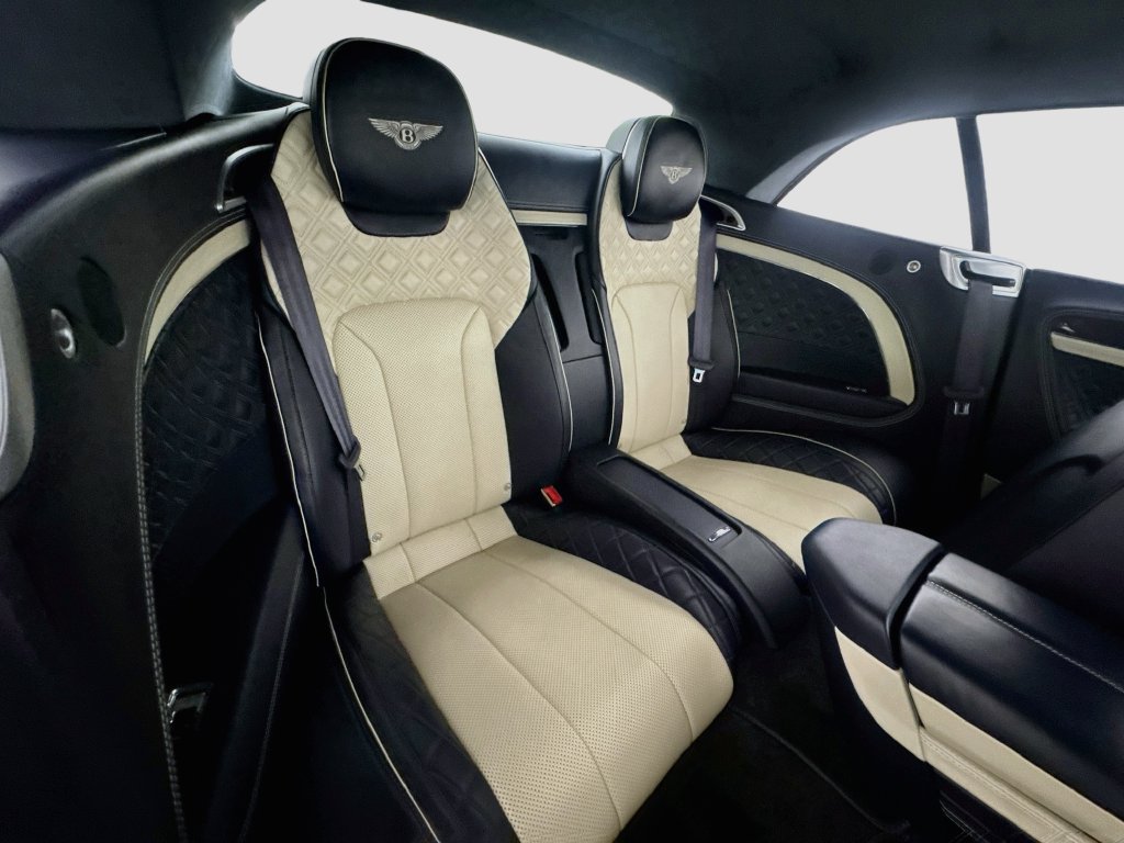 Used 2022 Bentley Continental GT AWD/4WD image 29