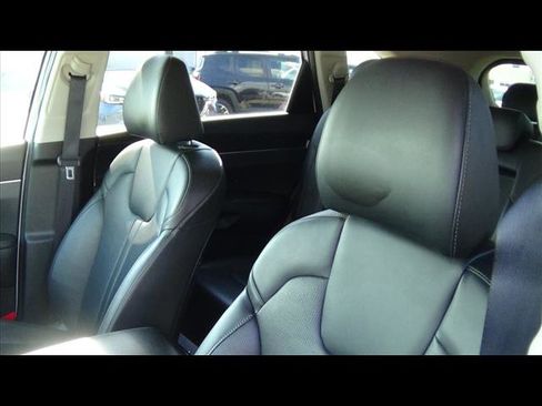 Used 2024 Kia Sorento S image 20