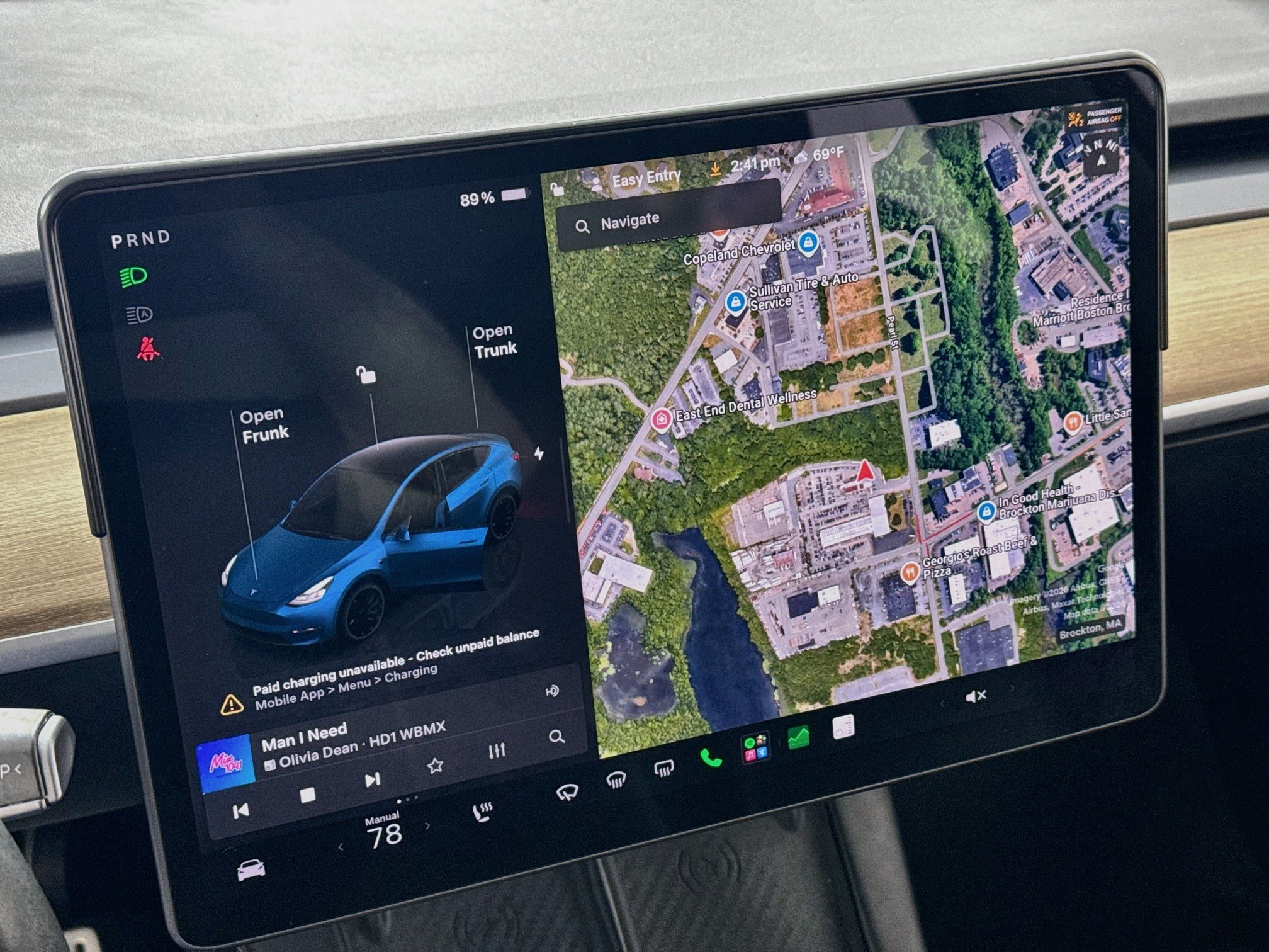 Used 2023 Tesla Model Y Performance AWD/4WD image 2