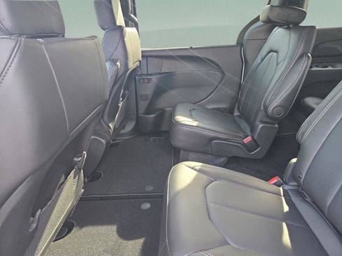 New 2026 Chrysler Voyager LX FWD image 28