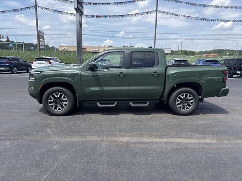 Used 2024 Nissan Frontier SL w/ Technology Package AWD/4WD image 7