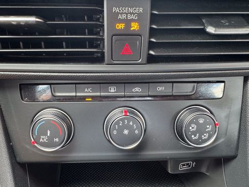 Used 2019 Volkswagen Jetta S w/ Driver Assistance Package FWD image 11