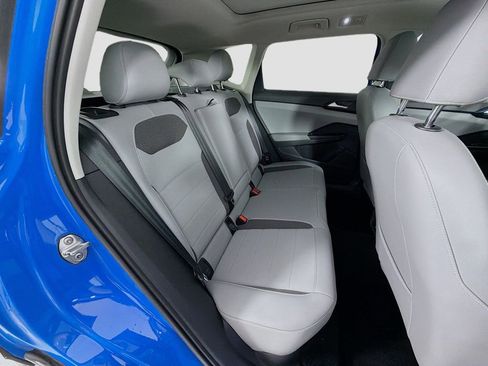 Used 2023 Volkswagen Taos SE w/ Panoramic Sunroof Package image 28