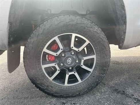Used 2016 Toyota Tundra Limited w/ Limited Premium Package image 8