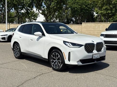 Used 2026 BMW X3 xDrive30i w/ Premium Package AWD/4WD image 6