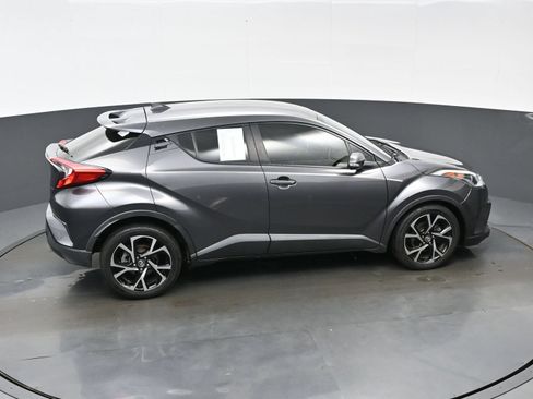 Used 2018 Toyota C-HR XLE FWD image 37