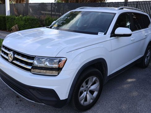 Used 2019 Volkswagen Atlas S image 2
