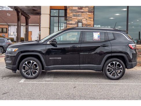 Used 2022 Jeep Compass Limited w/ Sun and Sound Group image 6