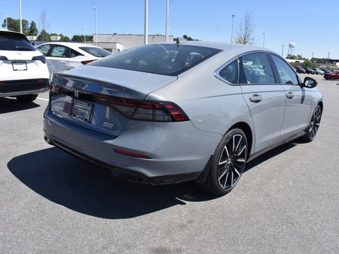 New 2026 Honda Accord Touring image 9