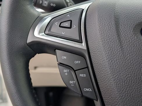 Used 2022 Ford Edge Titanium AWD/4WD image 20