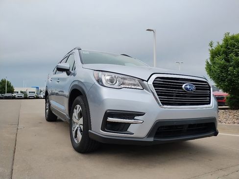 Certified 2022 Subaru Ascent Premium w/ Convenience Package AWD/4WD image 4