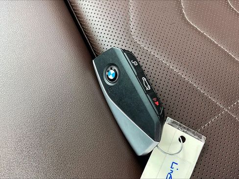 Used 2025 BMW X1 xDrive28i w/ Technology Package AWD/4WD image 15