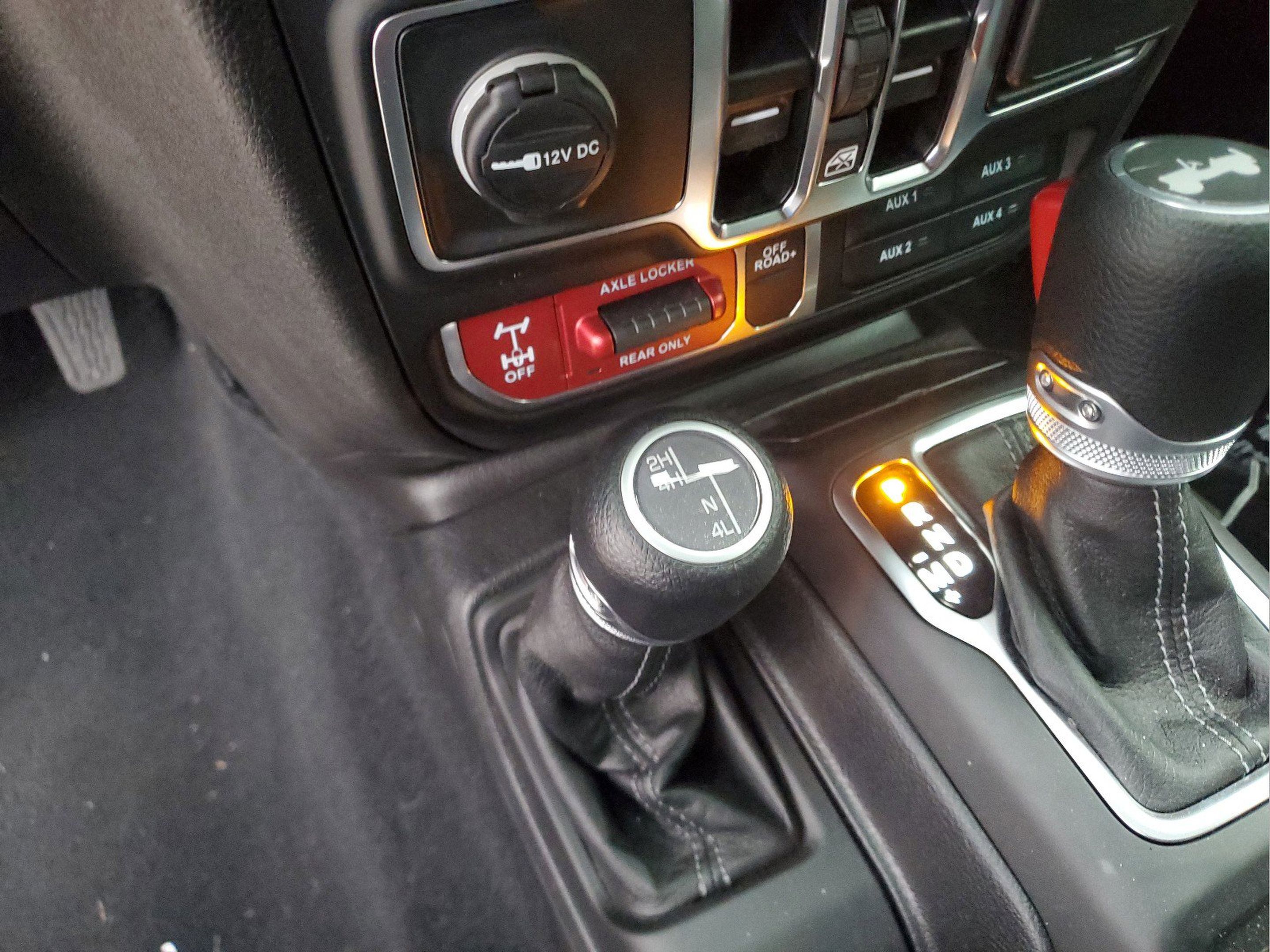 New 2025 Jeep Wrangler Unlimited Sport AWD/4WD image 31