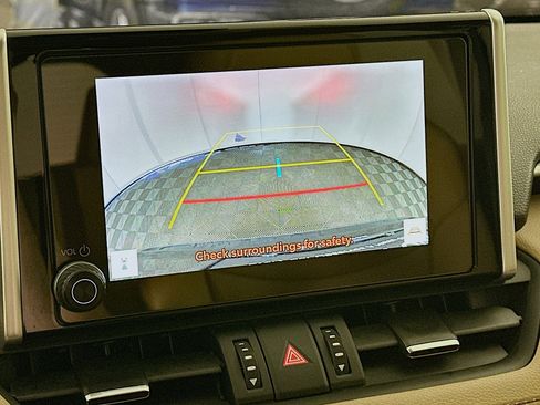 Used 2025 Toyota RAV4 XLE Premium FWD image 22