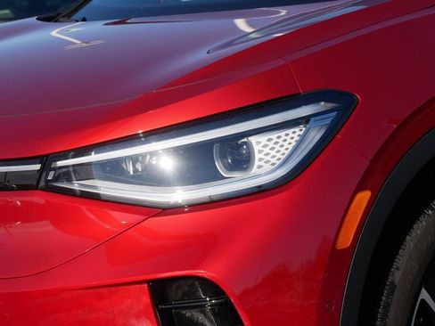 Used 2023 Volkswagen ID.4 Pro S Plus image 10